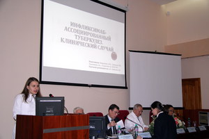 студентка 5 курса Вахрушева Юлия Евгеньевна (1 место в конкурсе оригинальных исследований) 