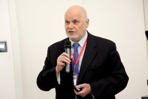 В.Н.Малахов